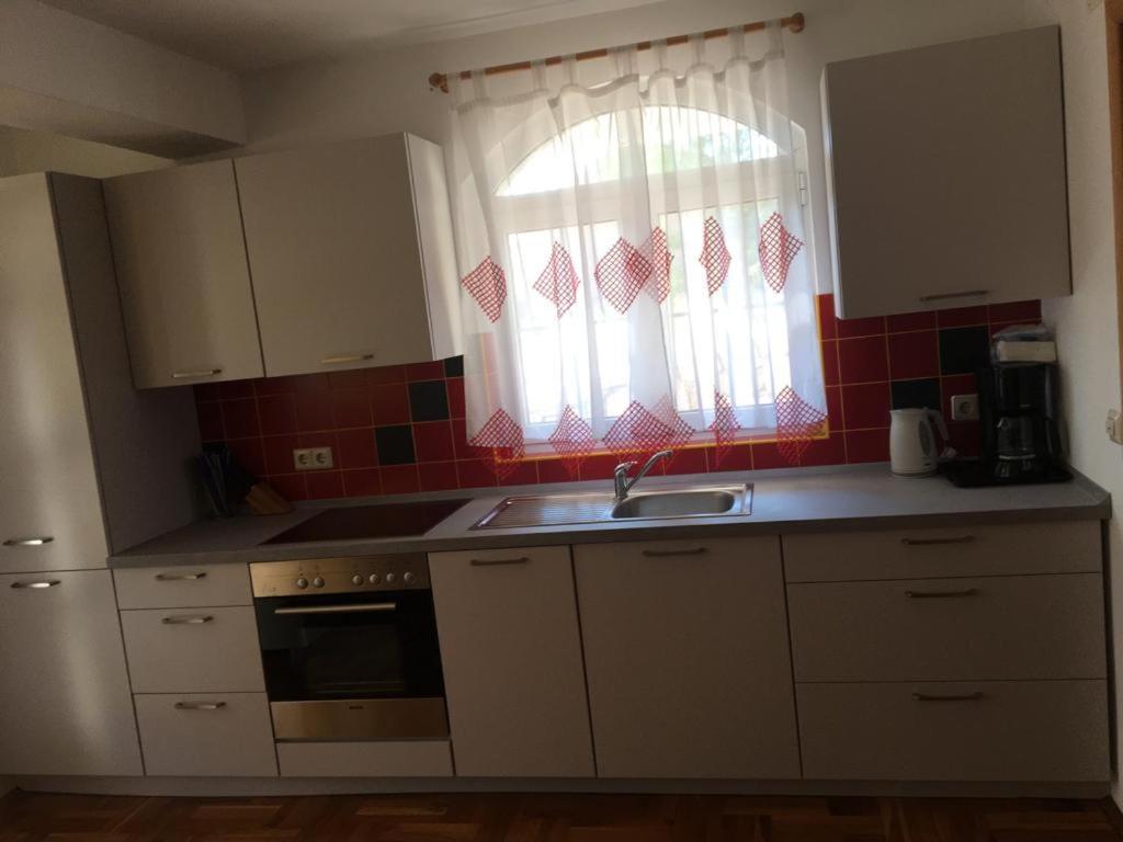 Apartman Put Svete Kate Raslina Buitenkant foto